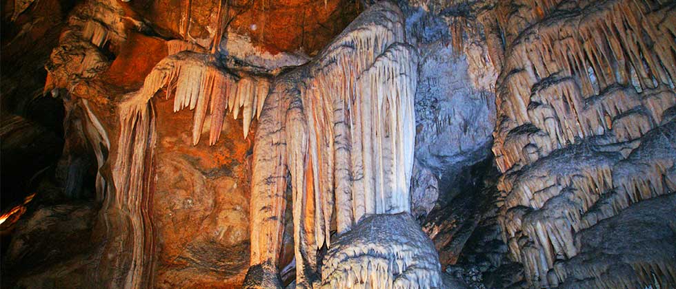 blue mountains jenolan grotten